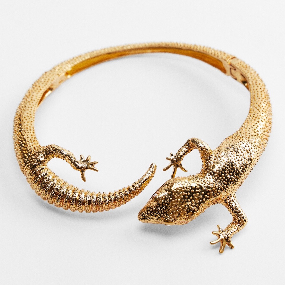 NWT. Zara Metal Lizard Shaped Necklace.